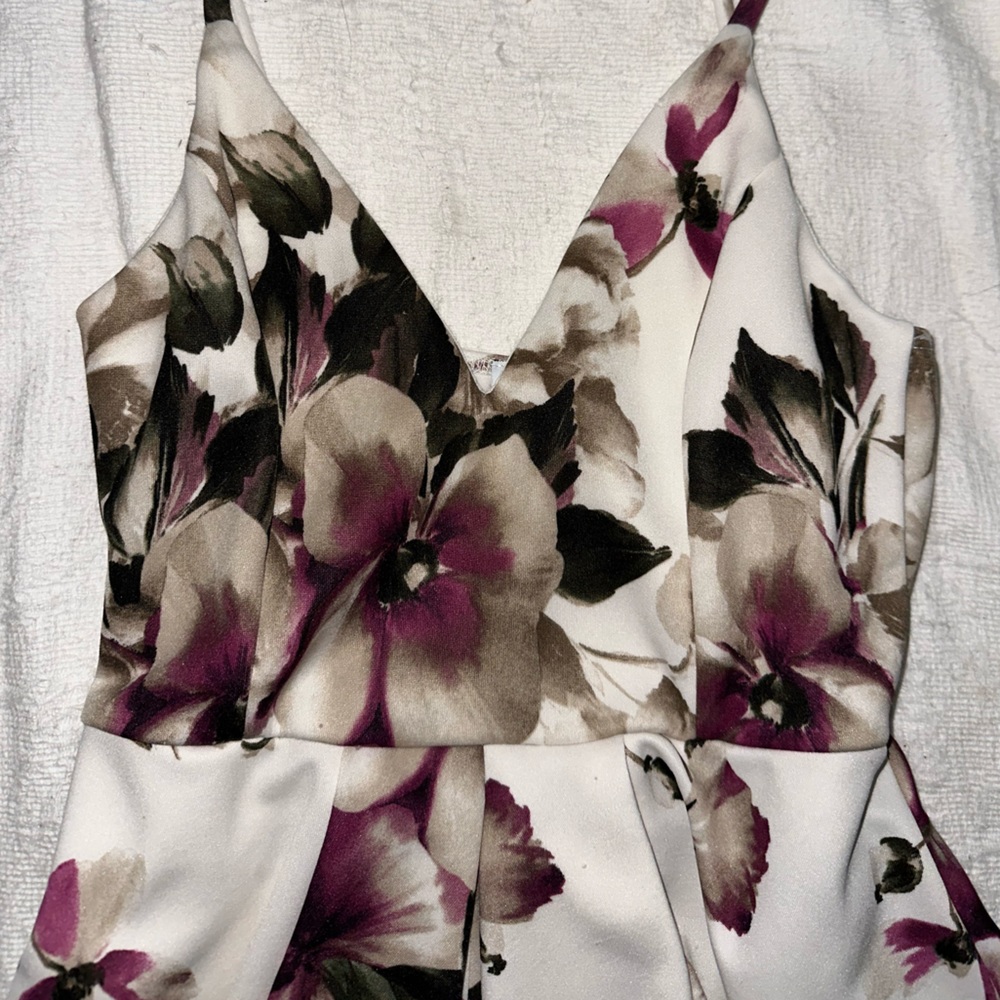 Fashion Nova: Flower Romper/Dress